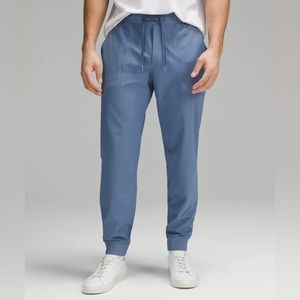 Lululemon ABC Joggers Shorter, Blue.